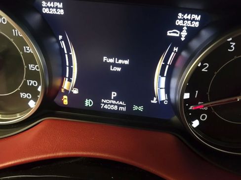 Used 2022 Maserati Levante Modena AWD/4WD image 4