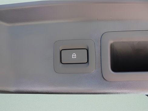 New 2025 MAZDA CX-30 AWD 2.5 S w/ Select Sport Pkg image 33