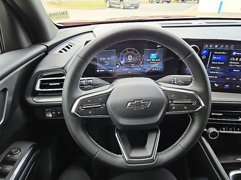 New 2026 Chevrolet Traverse LT w/ Midnight/Sport Edition AWD/4WD image 17