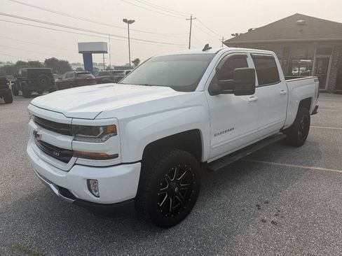 Used 2018 Chevrolet Silverado 1500 LT w/ LPO, Essentials Package AWD/4WD image 2