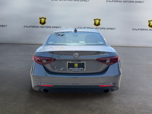 Used 2022 Alfa Romeo Giulia Sprint RWD image 4