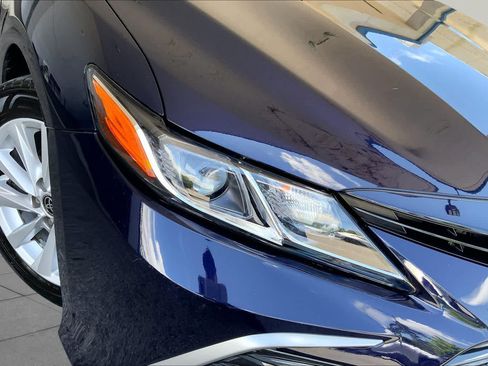 Used 2022 Toyota Camry LE FWD image 27