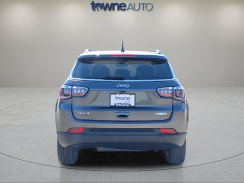 Used 2021 Jeep Compass Latitude AWD/4WD image 4