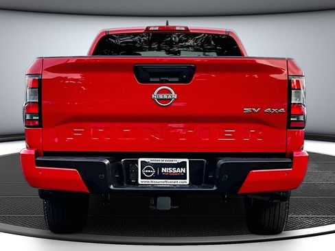 Used 2022 Nissan Frontier SV w/ Technology Package image 5