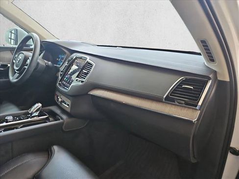 Used 2023 Volvo XC90 B6 Ultimate w/ Lounge Package AWD/4WD image 21