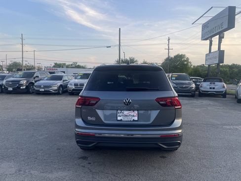 Used 2023 Volkswagen Tiguan SE FWD image 5