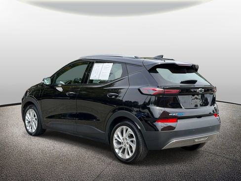Used 2023 Chevrolet Bolt EUV LT w/ Driver Confidence Package FWD image 4