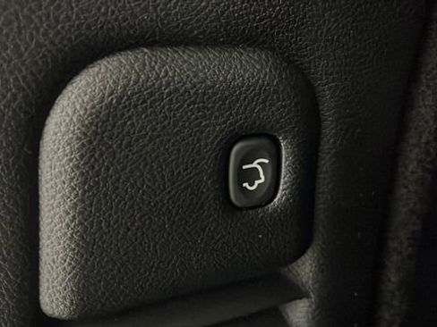 Used 2024 Dodge Durango R/T w/ Tow 'N Go Package AWD/4WD image 29