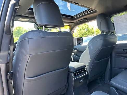 Used 2024 Lexus GX 550 w/ Accessory Package (Z1) AWD/4WD image 41