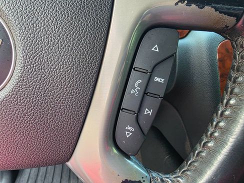 Used 2009 Chevrolet Avalanche LTZ image 21