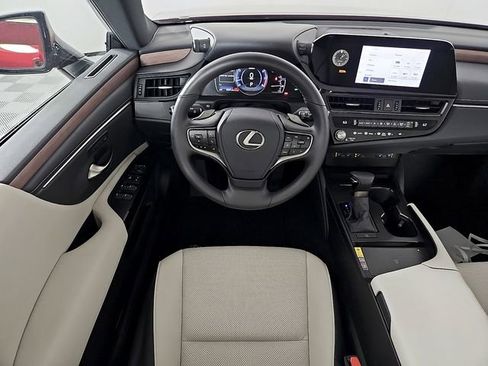 Used 2025 Lexus ES 350 w/ Premium Package image 12