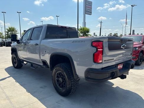 Used 2025 Chevrolet Silverado 2500 ZR2 w/ ZR2 Bison Edition AWD/4WD image 4
