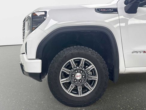 Used 2025 GMC Sierra 1500 AT4 AWD/4WD image 18
