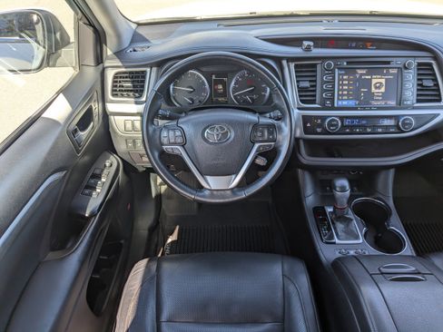 Used 2018 Toyota Highlander Limited Platinum image 20