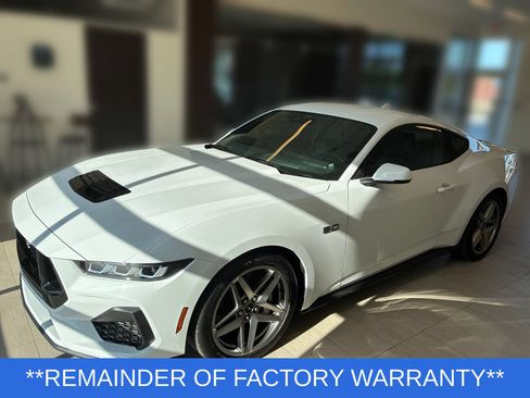 Used 2024 Ford Mustang GT Premium RWD image 4