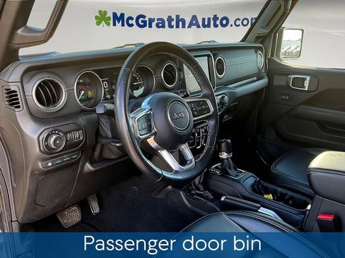 Used 2021 Jeep Wrangler Unlimited Sahara w/ Cold Weather Group image 18