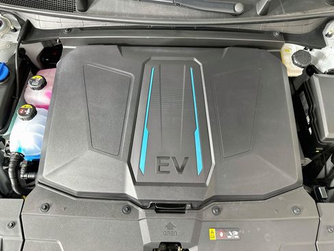 Used 2024 Hyundai Ioniq 5 SEL RWD image 33
