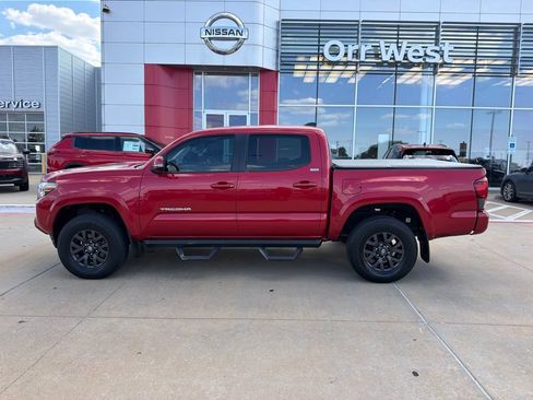 Used 2023 Toyota Tacoma SR5 w/ Technology Package AWD/4WD image 2