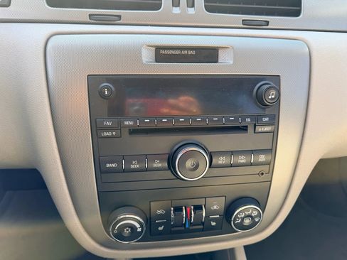 Used 2009 Chevrolet Impala SS w/ Convenience Package image 13