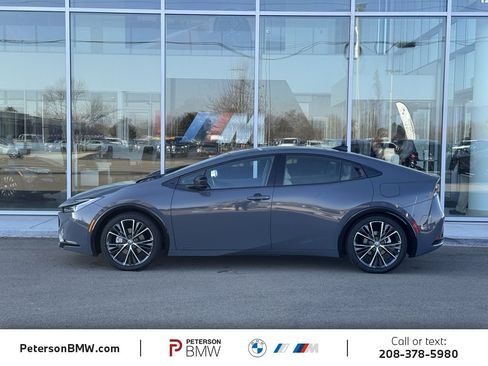 Used 2025 Toyota Prius Limited image 3