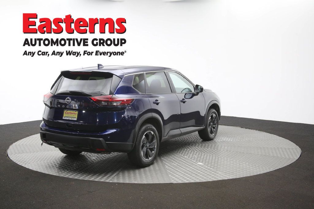 Used 2025 Nissan Rogue SV AWD/4WD image 44