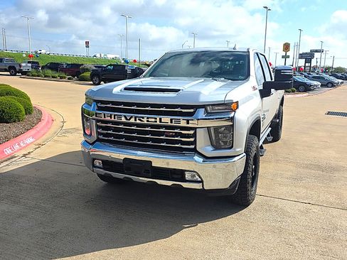 Used 2020 Chevrolet Silverado 3500 LTZ w/ LTZ Texas Edition AWD/4WD image 5
