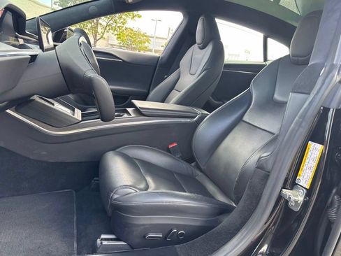 Used 2021 Tesla Model S Plaid AWD/4WD image 8
