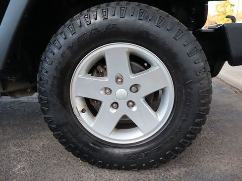 Used 2012 Jeep Wrangler Unlimited Sport image 41