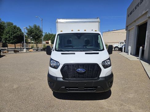 Used 2023 Ford Transit 350 DRW RWD image 4