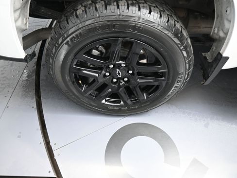 Certified 2024 Chevrolet Silverado 1500 Custom image 20