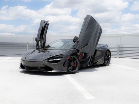 Used 2020 McLaren 720S Performance RWD image 1