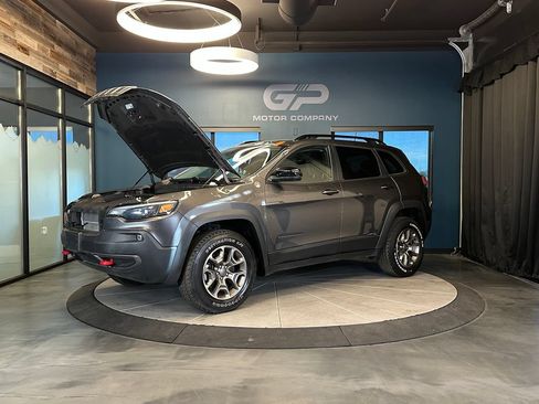 Used 2022 Jeep Cherokee Trailhawk AWD/4WD image 25