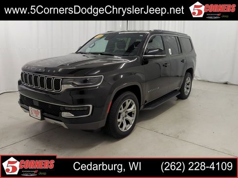 Used 2022 Jeep Wagoneer Series II AWD/4WD image 1