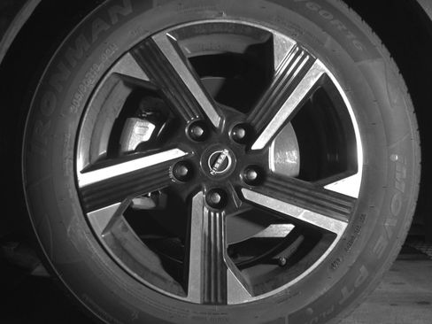 Used 2025 Nissan Sentra SV image 12