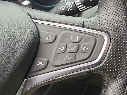 Used 2022 Chevrolet Equinox LS w/ LS Convenience Package image 21