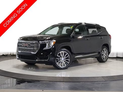 Used 2024 GMC Terrain Denali w/ Denali Premium Package AWD/4WD image 1