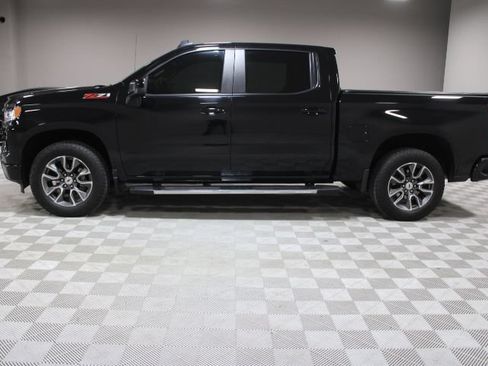 Used 2024 Chevrolet Silverado 1500 RST w/ Z71 Off-Road Package AWD/4WD image 8