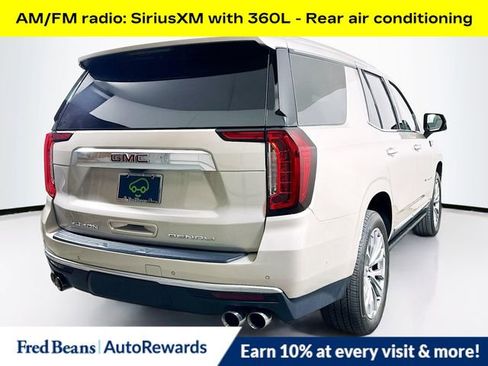 Used 2024 GMC Yukon Denali w/ Denali Reserve Package AWD/4WD image 7