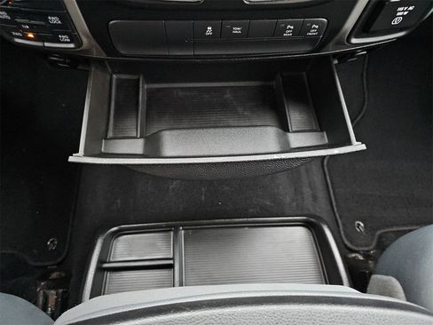 Used 2019 RAM 1500 Big Horn image 28