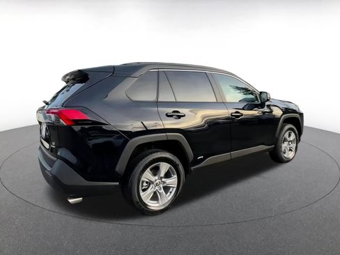 Used 2025 Toyota RAV4 LE image 15