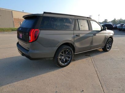 New 2027 Ford Expedition Max Platinum w/ Stealth Appearance Package
