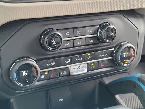 Certified 2023 Ford Bronco Wildtrak AWD/4WD image 23