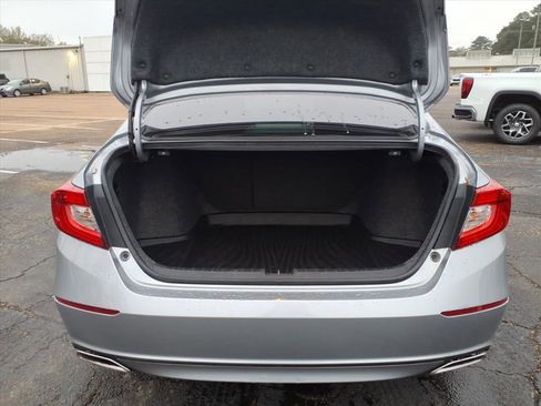 Used 2020 Honda Accord Sport image 5