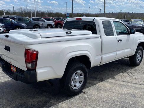 Used 2021 Toyota Tacoma SR RWD image 5
