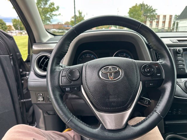 Used 2018 Toyota RAV4 Adventure AWD/4WD image 39