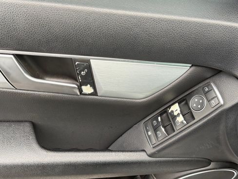 Used 2014 Mercedes-Benz C 250 Sedan image 11