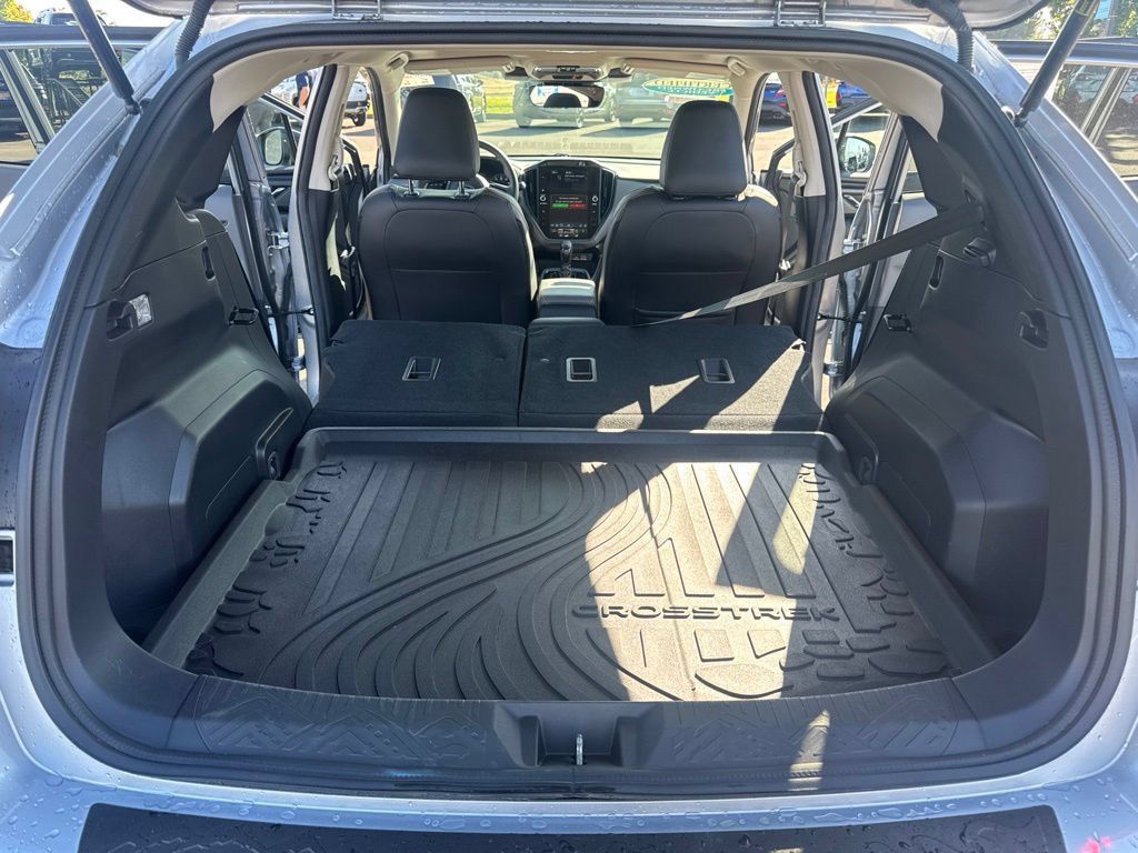 Used 2025 Subaru Crosstrek 2.5i Limited w/ Crosstrek Mirror Package AWD/4WD image 16