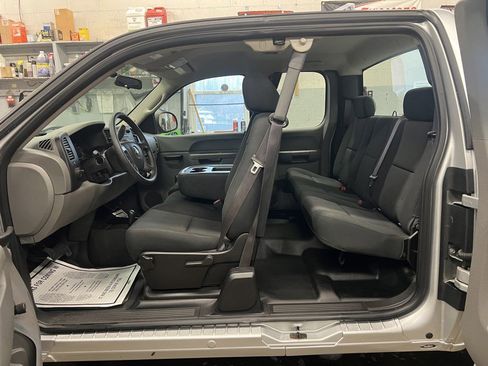 Used 2012 Chevrolet Silverado 1500 W/T image 6