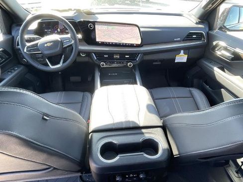 New 2025 Chevrolet Suburban High Country image 71