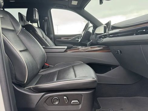 Used 2021 Cadillac Escalade Premium Luxury w/ Driver Assist Tech Package image 13